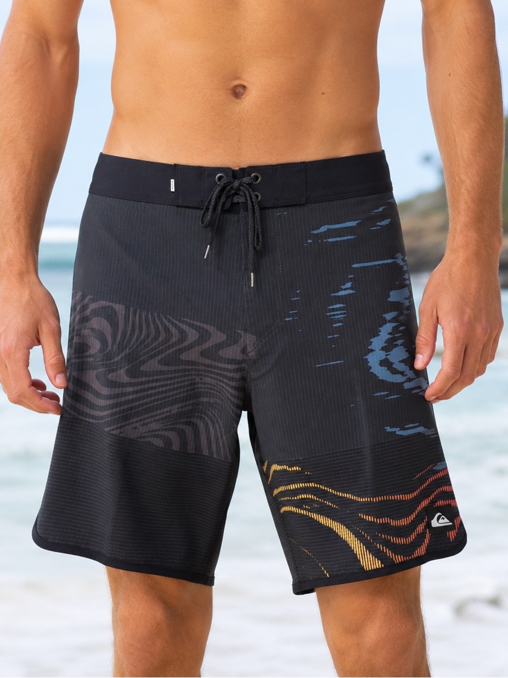 Quicksilver Highlite Scallop 19 Boardshorts Size 32 Black Stretch Swim Trunks